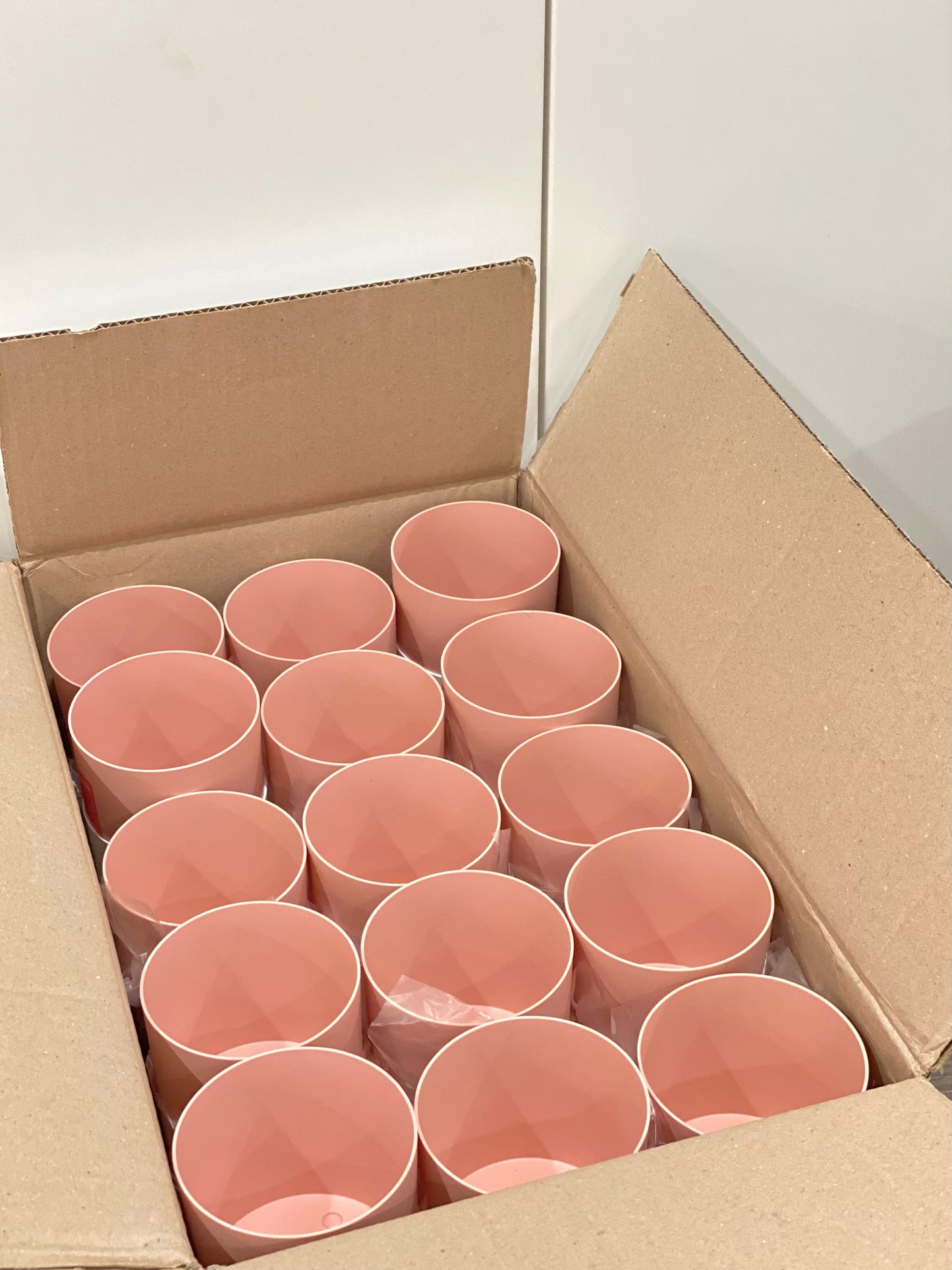 Flexible plastic pot